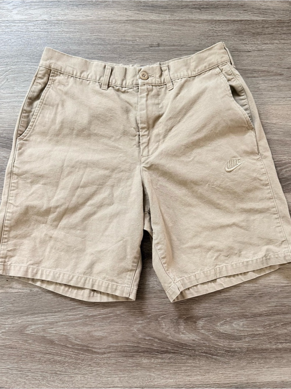 Nike Men’s Tan Flat Front Casual Shorts